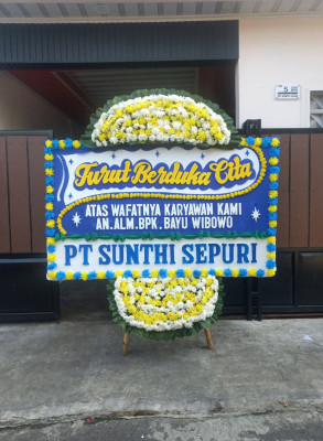 Papan Bunga Duka di Naikoten Satu